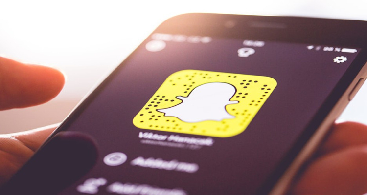 The Ultimate Guide to Snapchat: Mastering Filters, Lenses, and Innovative Features